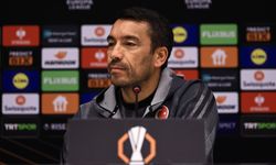 Bronckhorst'tan temkinli açıklama