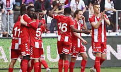 Samsunspor üçüncü sırada kalmayı garantiledi!