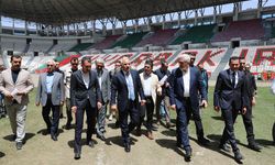 Diyarbakır Valisi: Amedspor'u Süper Lig'e çıkarma hedefimiz var!