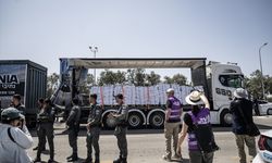 Aşırı sağcı İsrailliler yardım tırlarını engellemeye çalışıyor!