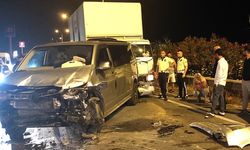 Antalya'da zincirleme kaza: 3 yaralı