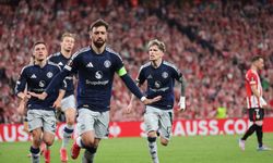 Manchester United, İspanya'da farklı kazandı