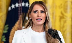 Melania Trump'ın bronz heykeli çalındı