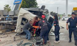 Freni patlayan asfalt kamyonu ortalığı savaş alanına çevirdi!
