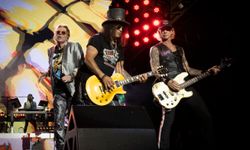 Guns N' Roses, İstanbul'a 100 bavulla geliyor