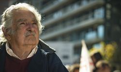 José Mujica hayatını kaybetti