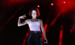 Yüksek Sadakat ve Zeynep Bastık festivalde sahne aldı!