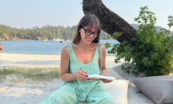 Sıla Türkoğlu tatil sezonunu aşkla açtı