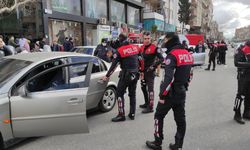 İstanbul'da 1036 kişi gözaltına alındı!