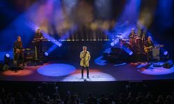 Teoman Açıkhava Tiyatrosu'nda konser verdi!