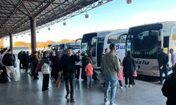 Otogarda 'ara tatil' yoğunluğu