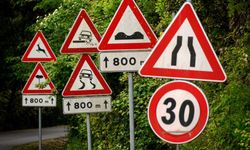Kara yollarında 33 bin hız levhası kaldırıldı!