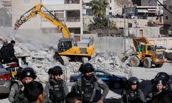 İsrail, ateşkese rağmen yıkıma devam ediyor!