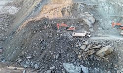 Göçük altındaki şantiye müdürü 18 gündür bulunamadı!