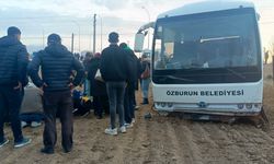 Öğrenci servisi ile kamyonet çarpıştı: Çok sayıda yaralı var!