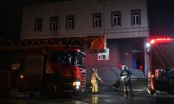 Fabrikada çıkan yangında 3 kişi yaralandı!