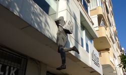 Görenler hırsız sanıp, polisi aradı!