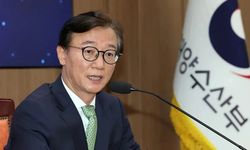 Rüşvet aldığı iddia edilen Bakan istifa etti!