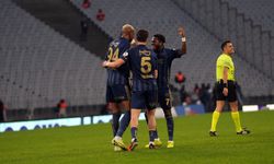 Jhon Duran 3. golünü kaydetti