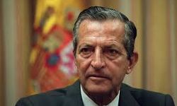 Ölü Başbakan cinsel saldırı yapmakla suçlandı!