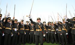 Teğmenlere 'kılıçlı yemin' cezasıyla ilgili mahkemeden ilk karar