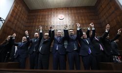 3 Milletvekili AK Parti'ye katıldı!