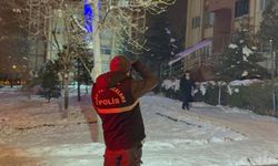 Karnesinde 3 zayıfı olan öğrenci yaşamına son verdi