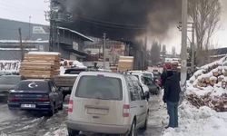 Kereste fabrikasında patlama: Çok sayıda yaralı var!