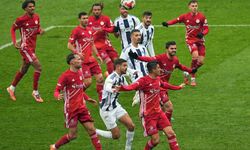 Kasımpaşa ile Antalyaspor 0-0 berabere kaldı