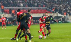 Amedspor sağanak altında liderliği bırakmadı