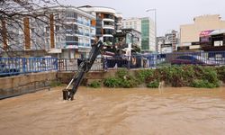 İzmir yine sular altında!