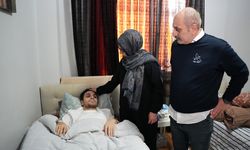 Metro çıkışında dehşet: Yardım etmek isterken 6 yerinden bıçaklandı!