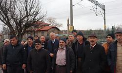 Teravih için 5 kilometre yürümek istemiyorlar!