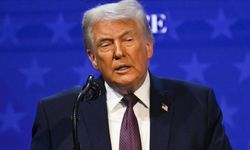 Trump dünyaya uyguladığı ek tarife oranını %15'e çıkardı