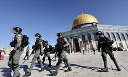 İsrail, İran'a saldırınca Mescid-i Aksa'yı kapattı!