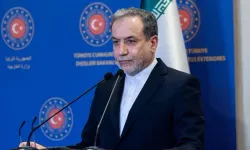 Arakçi’den Hürmüz açıklaması: ABD ve müttefik gemileri geçemeyecek