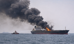 Basra Limanı yakınında 2 petrol tankeri hedef alındı!