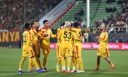 Cim Bom lider olarak çeyrek finalde