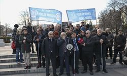Görme engelliler ABD ve İsrail'in saldırılarını protesto etti!