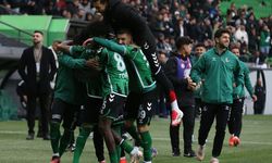 Sakaryaspor, Vanspor FK'yı 90+4'te yıktı!