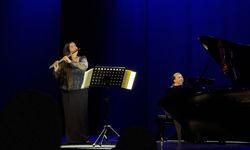 Şefika Kutluer AKM'de müzikseverlerle buluştu!