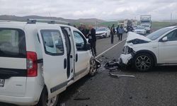 Diyarbakır'da feci kaza: 6 yaralı