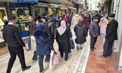 Altın fiyatları düşünce vatandaş kuyumculara koştu!