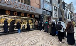 Vatandaş altın kuyruğuna girdi!