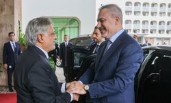 Bakan Fidan, Pakistan'da: Mevkidaşı Dar ile görüştü