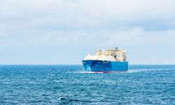 İran'dan Hürmüz uyarısı: Petrolün 200 dolara çıkmasına hazır olun