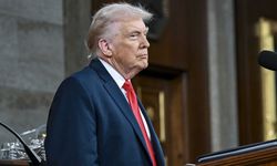 Trump: Petrol yaptırımlarını geçici olarak kaldırıyoruz