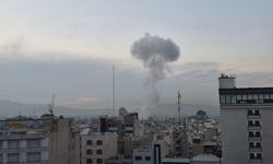 Tahran'da şiddetli patlamalar meydana geldi