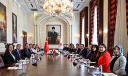 Bakan Gürlek Hollandalı bakanlarla görüştü