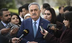 Hayati Yazıcı: Özgür Özel kendine gündem oluşturuyor!